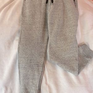 Hollister men's drawstring skinny joggers.